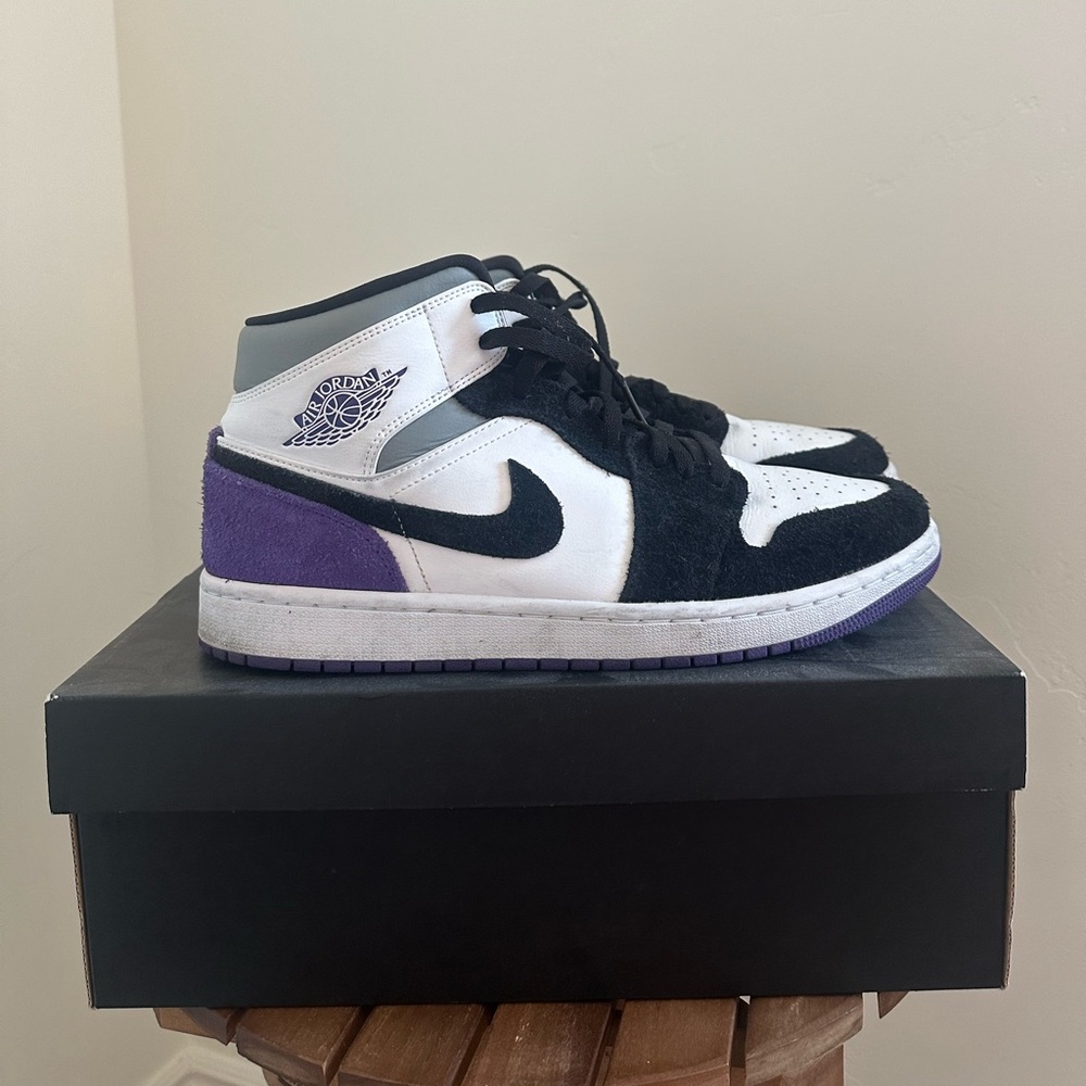 Jordan J 1’s